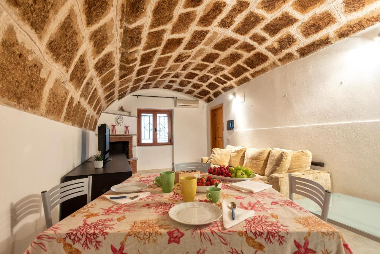 La Via Della Ruota Apartment
